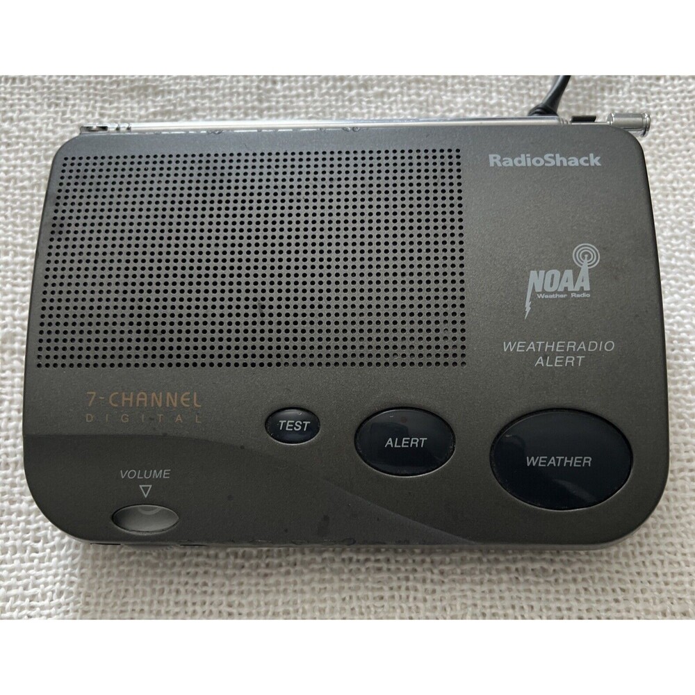 Radio Shack 12-247B Weather Radio Alert 7 Channel NOAA Digital - Tested preowned - Picture 3 of 10